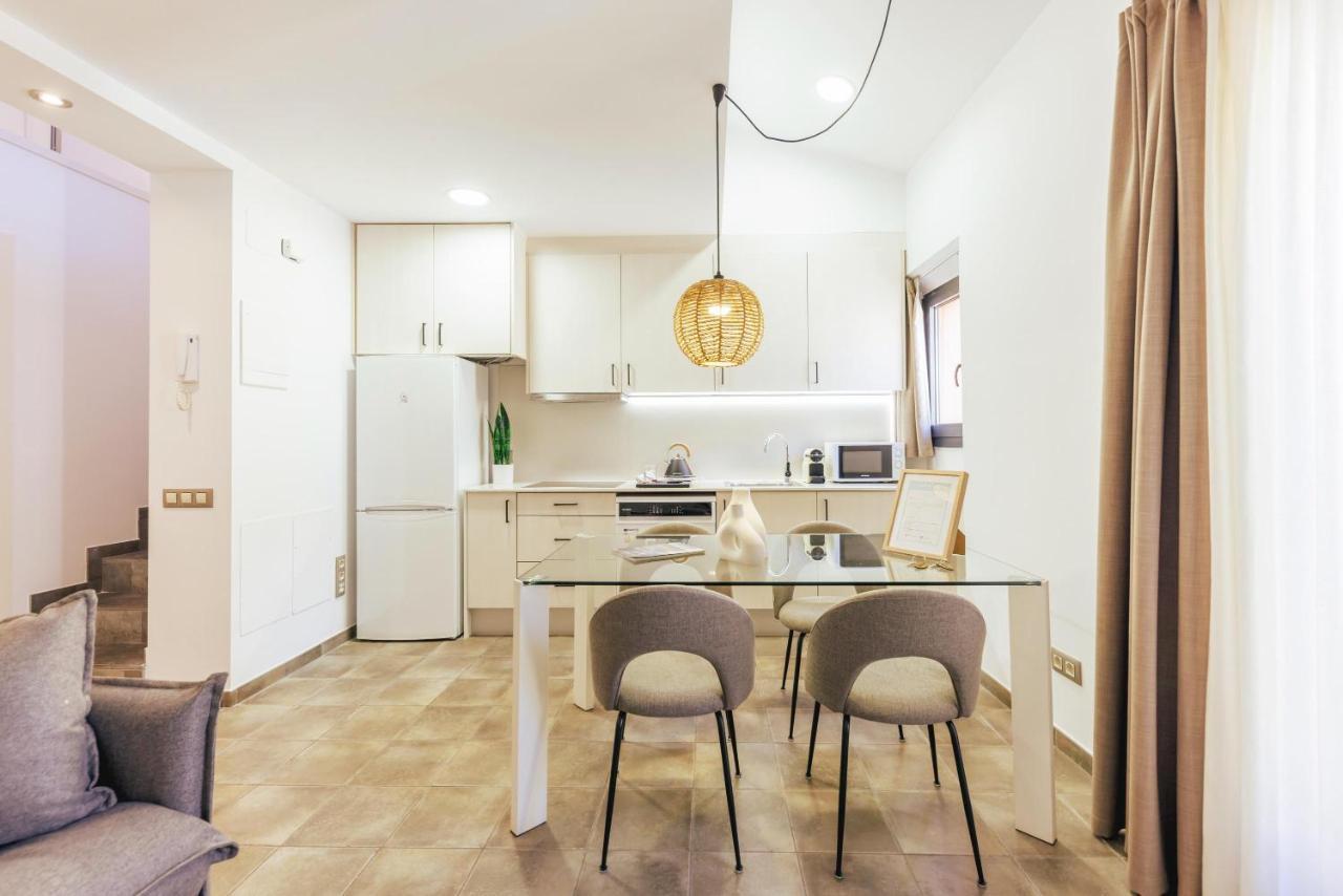 Bravissimo Mercadal Duplex, With 2 Bedrooms Girona Eksteriør billede